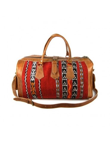 Travel bag in real brown...