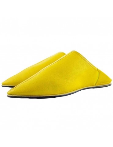 Slipper in real yellow...