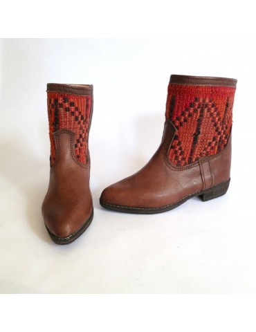 Women's boot in real brown...