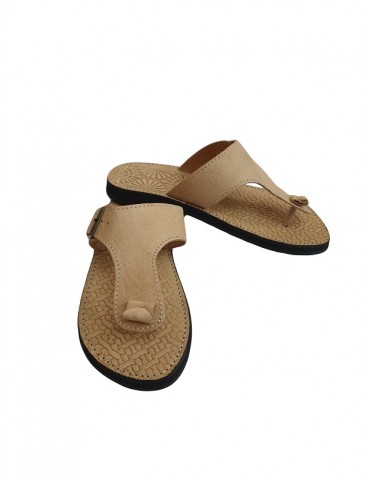 Beige sandaalit aidosta...