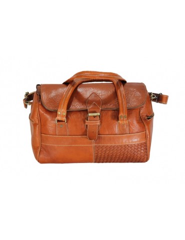 Very good quality leather travel bag