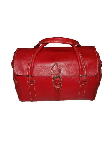 Handmade travel bag in natural leather Red