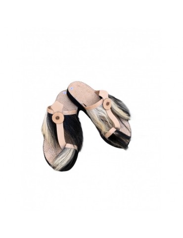 Real leather sandal with a high-end finish