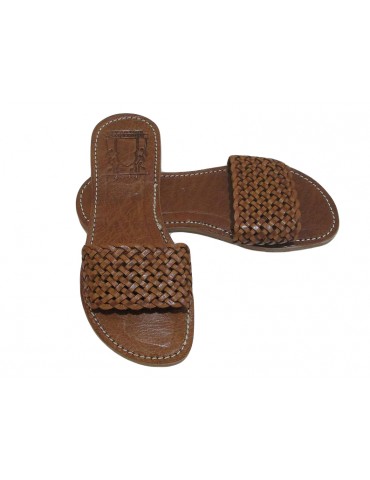 Handgjord platt sandal