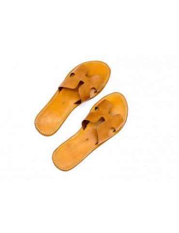 Sandale plate en cuir naturel