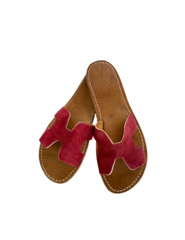 Women's comfortable fashion sandal in real flat leather